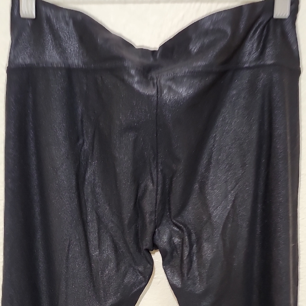 Chic Black Leggings - Picture 7 of 7